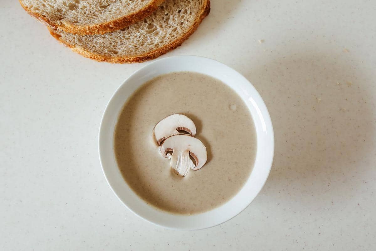 5 Tips Membuat Mushroom Soup Tanpa Krim, Kental dan Creamy
