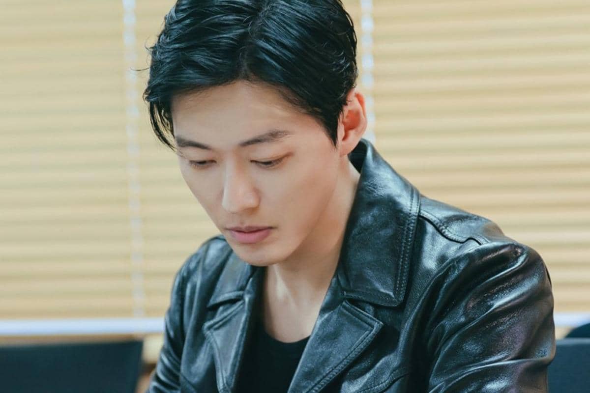 Still cut The Husband