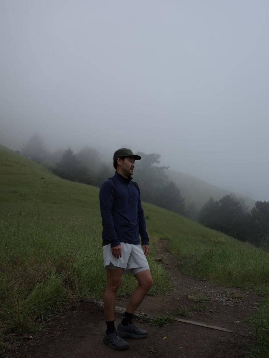 Maudy Ayunda dan suami saat hiking di California