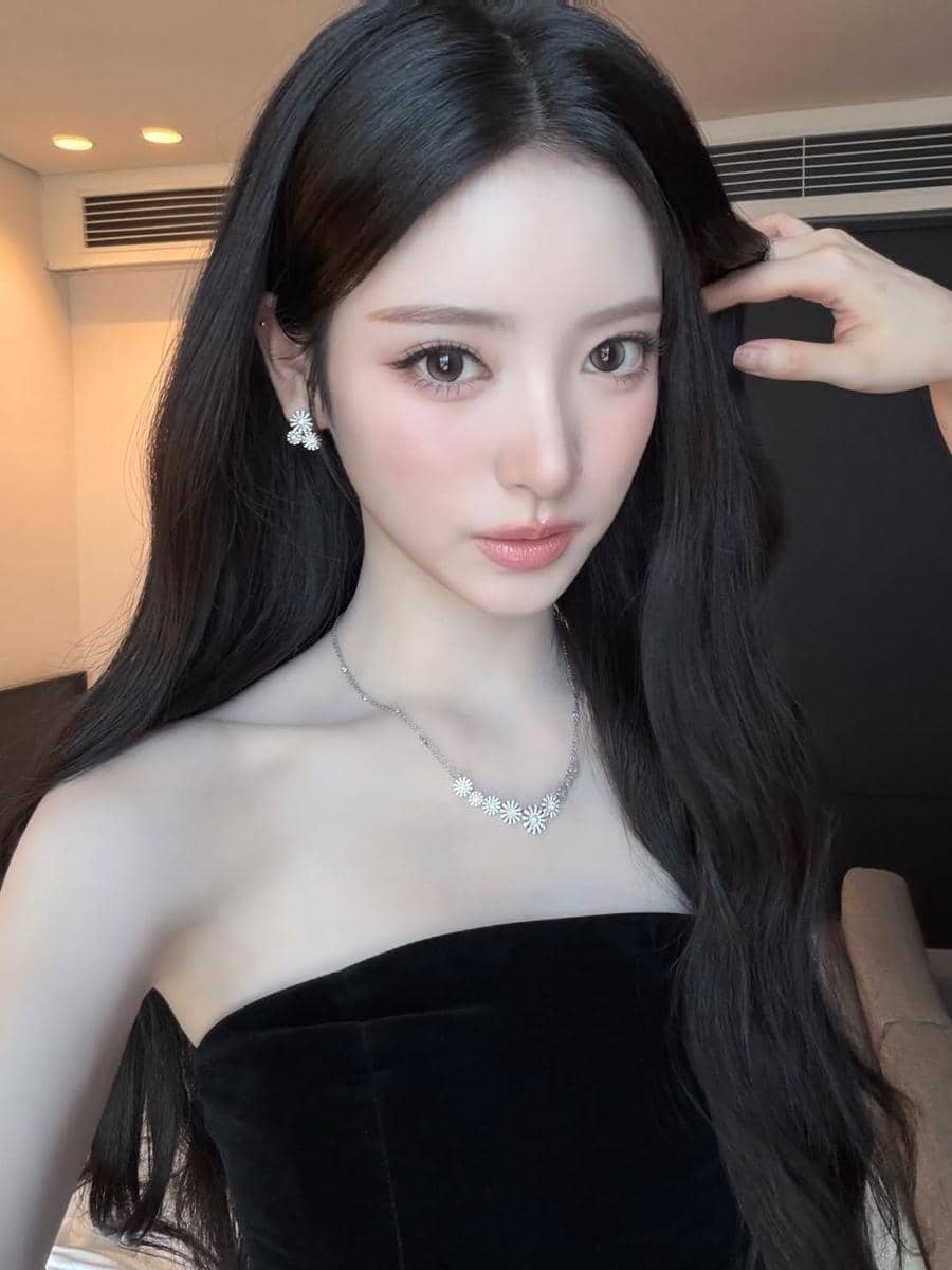 Inspirasi makeup ala member MEOVV
