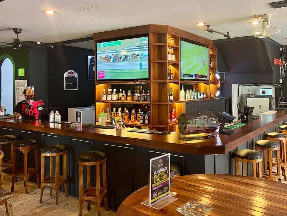 Galaxy Sports Bar & Restaurant (instagram.com/galaxysportsbarseminyak)