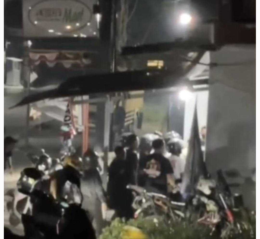 Viking dan Jakmania Bentrok di Serang, Balita Ikut Jadi Korban