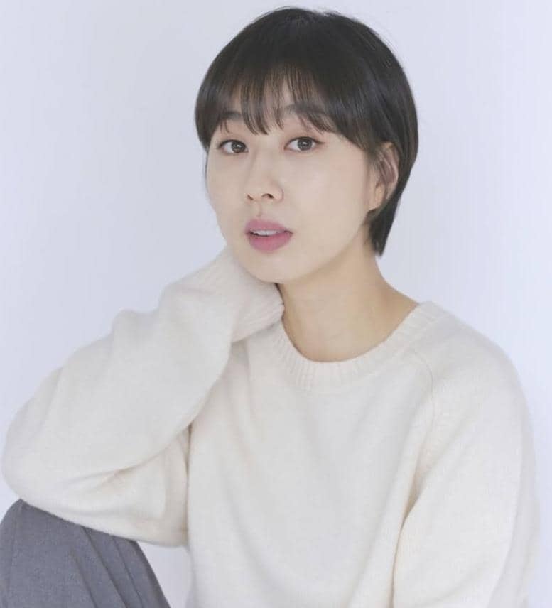 Park Ji Yeon pemeran emak-emak ngeselin di drama Korea Teach You a Lesson