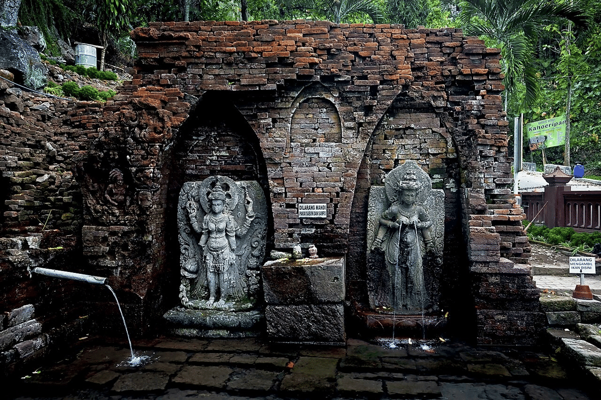 tempat wisata malam 1 Suro