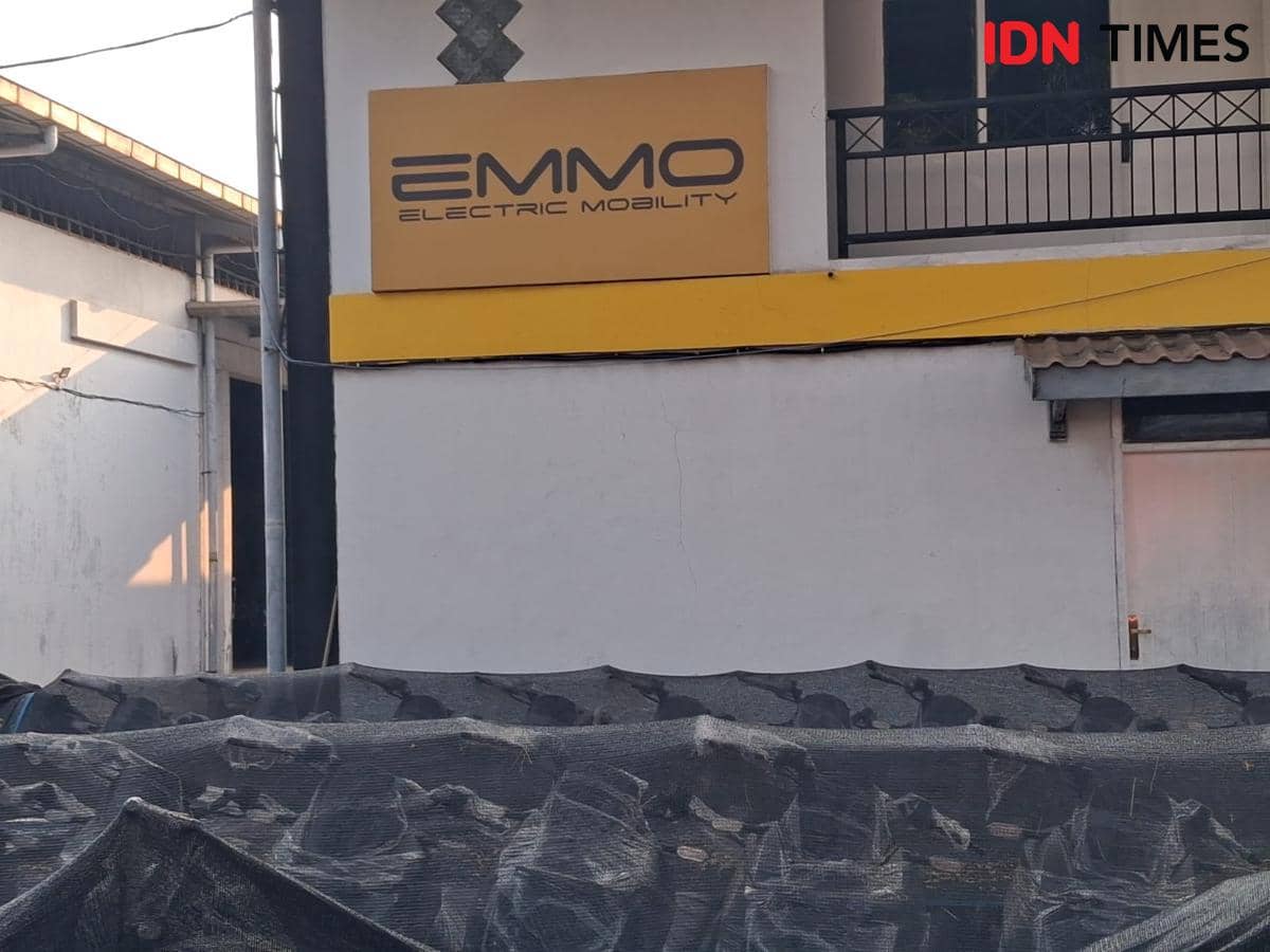 Mengintip Gudang Motor Listrik MBG di Sentul