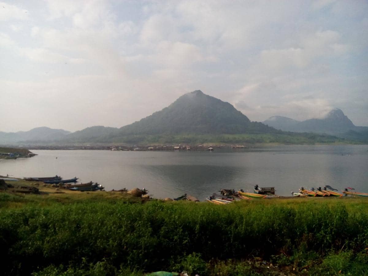 Potret Waduk Jatilihur, Purwakarta