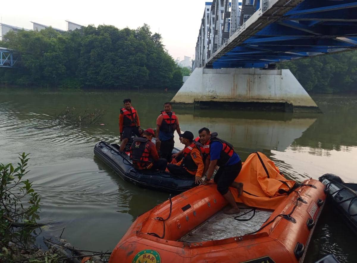 Pemancing Tenggelam di Kali Lamong Surabaya Ditemukan Meninggal
