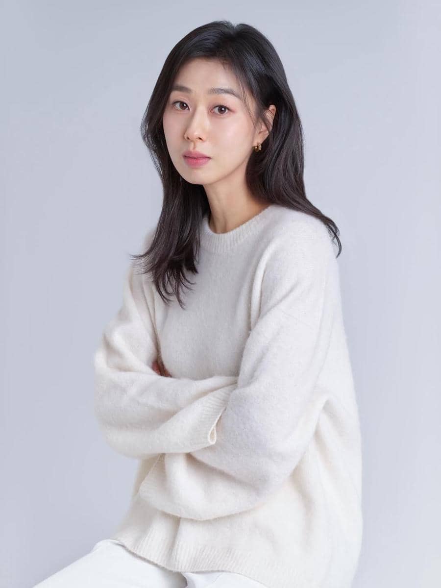 Park Ji Yeon pemeran emak-emak ngeselin di drama Korea Teach You a Lesson