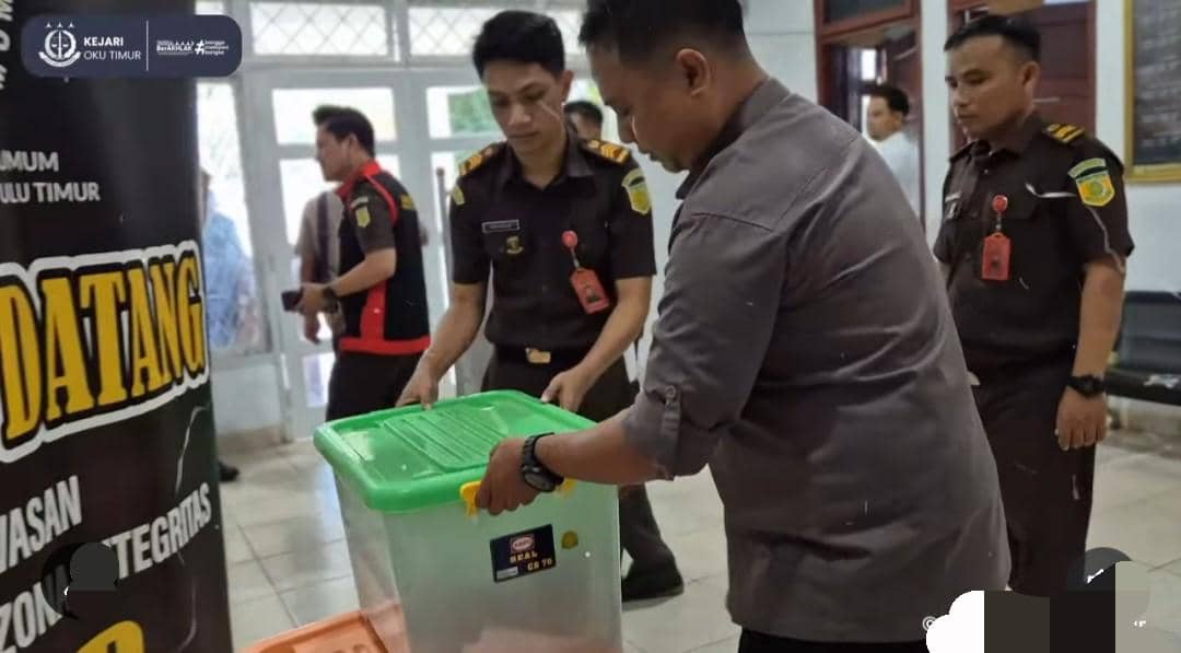 Korupsi Dana Hibah Pilkada, Kejari Geledah Kantor KPU OKU Timur