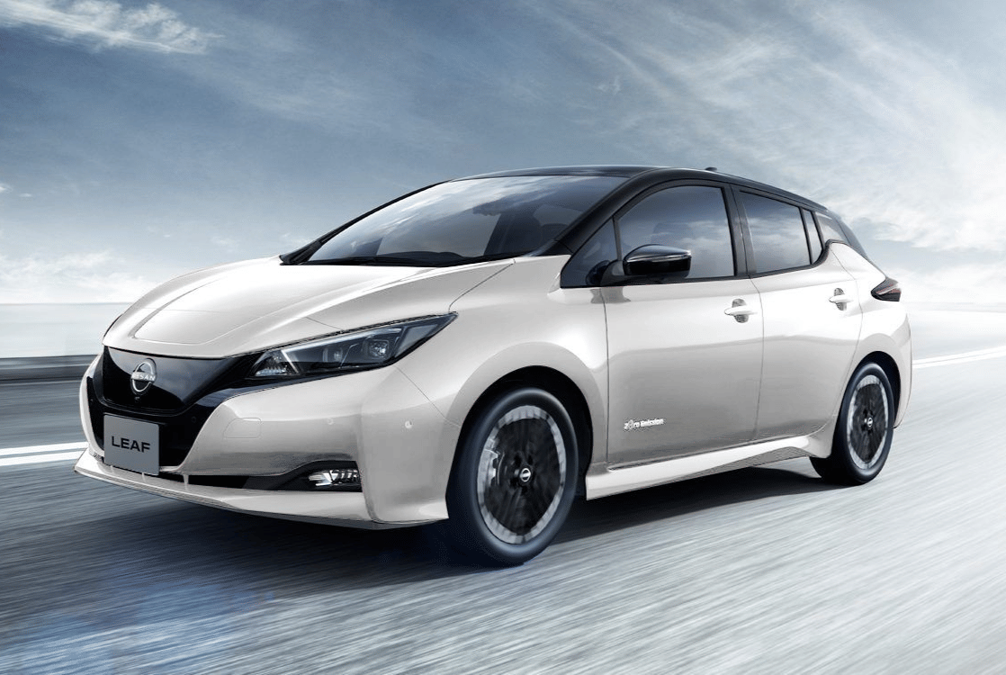 mobil dengan fitur parkir otomatis