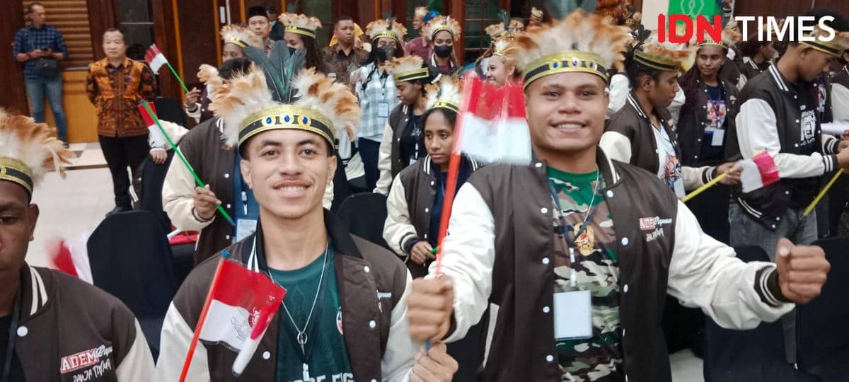 Dari Ruang Kelas di Jatim Menuju Kursi Pemimpin Papua