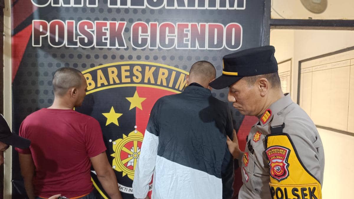 Dua Pelaku Begal Ponsel Ditangkap Saat Melancarkan Aksinya