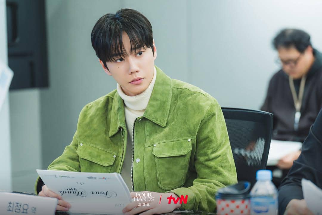 Lee Jun Young di pembacaan naskah Four Hands 