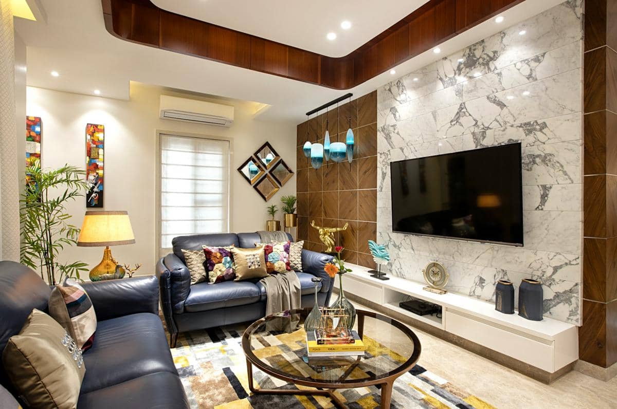 https://unsplash.com/id/foto/ruang-tamu-yang-dipenuhi-dengan-furnitur-dan-tv-layar-datar-AEjW8-Bqwz0