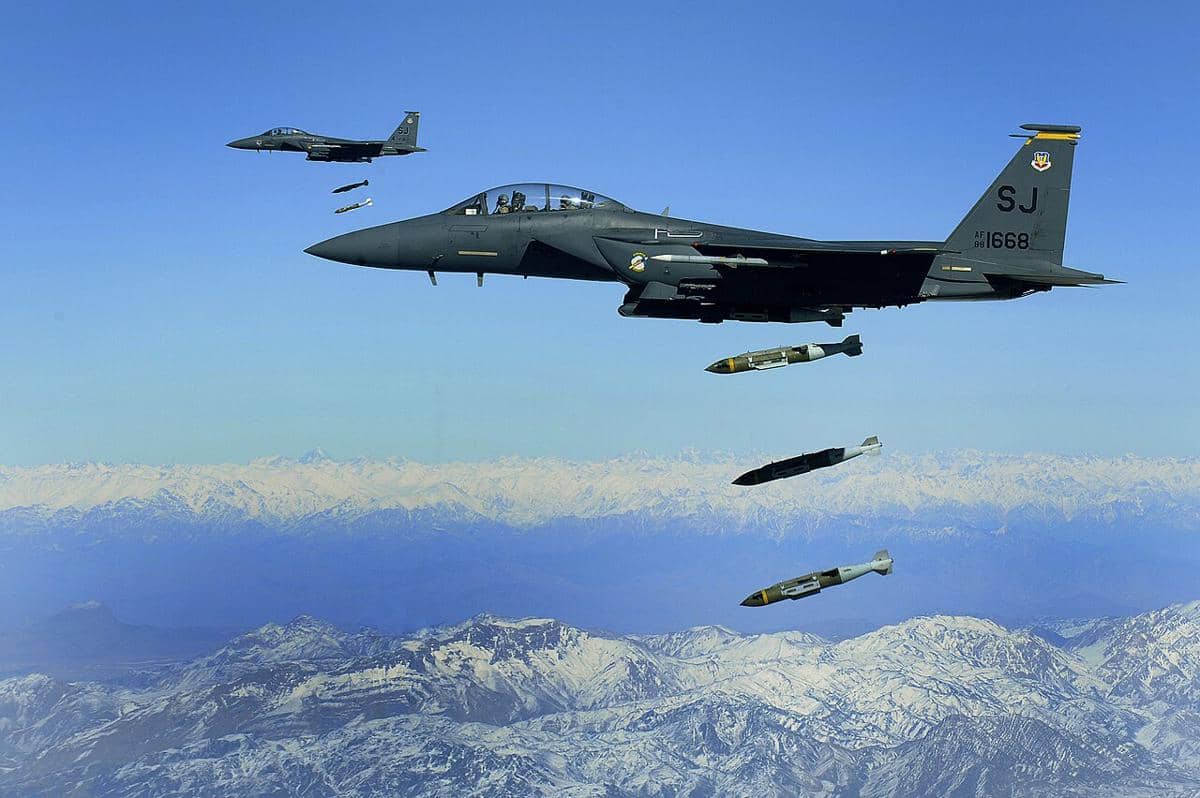 Pakistan Kembali Lancarkan Serangan Udara ke Afghanistan