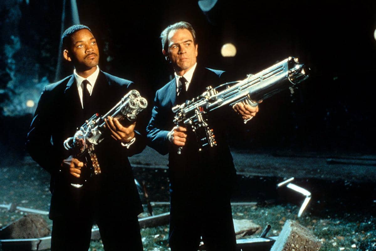 adegan dalam film Men in Black