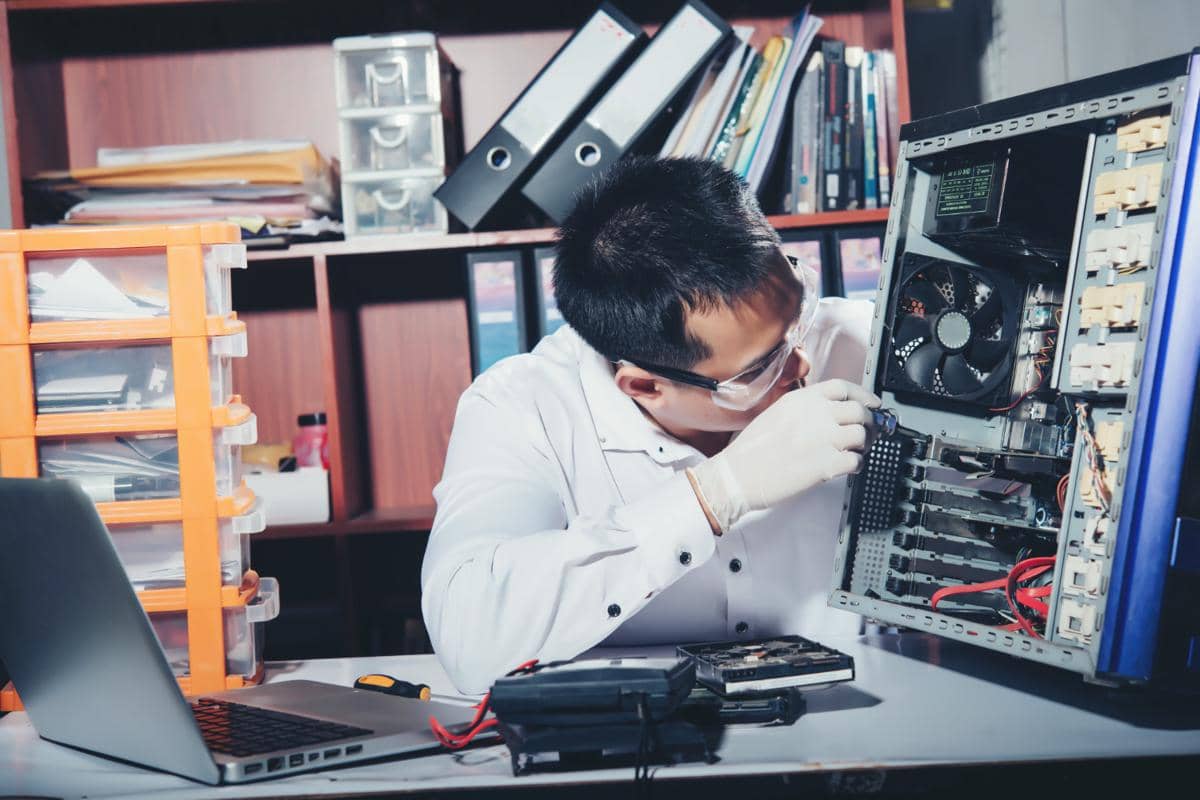 Kenapa Banyak Orang Menikmati Merakit PC Sendiri? Bukan Sekadar Hemat