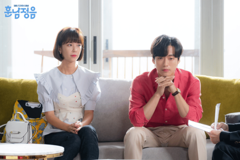 Hwang Jung Eum dan Nam Goong Min di drama The Undateables