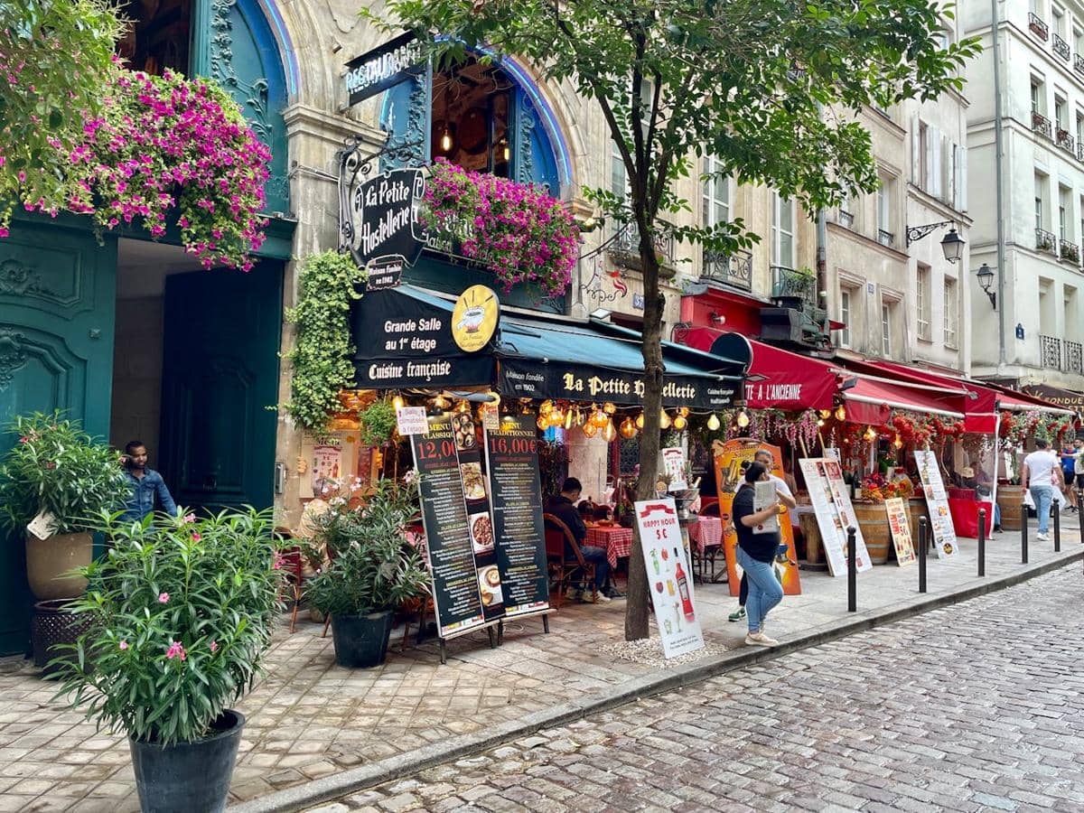 ilustrasi kafe di Paris, Prancis, Eropa