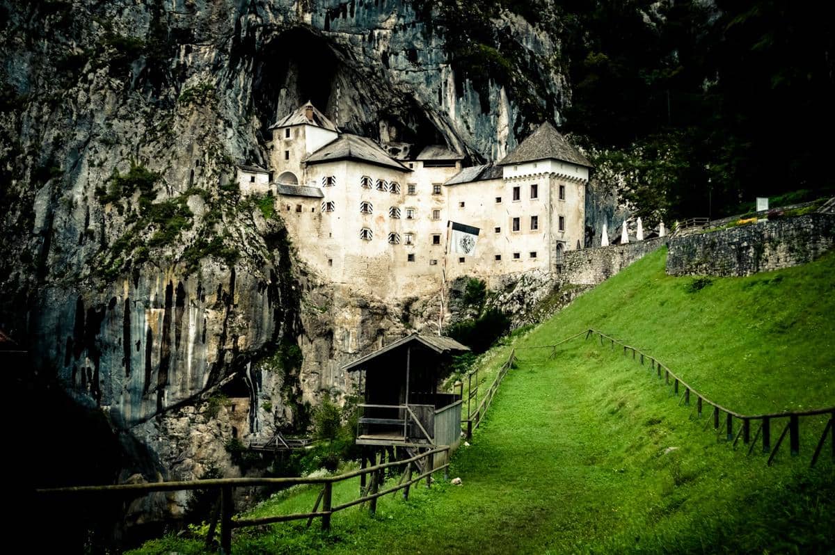 Kastil Predjama, Slovenia