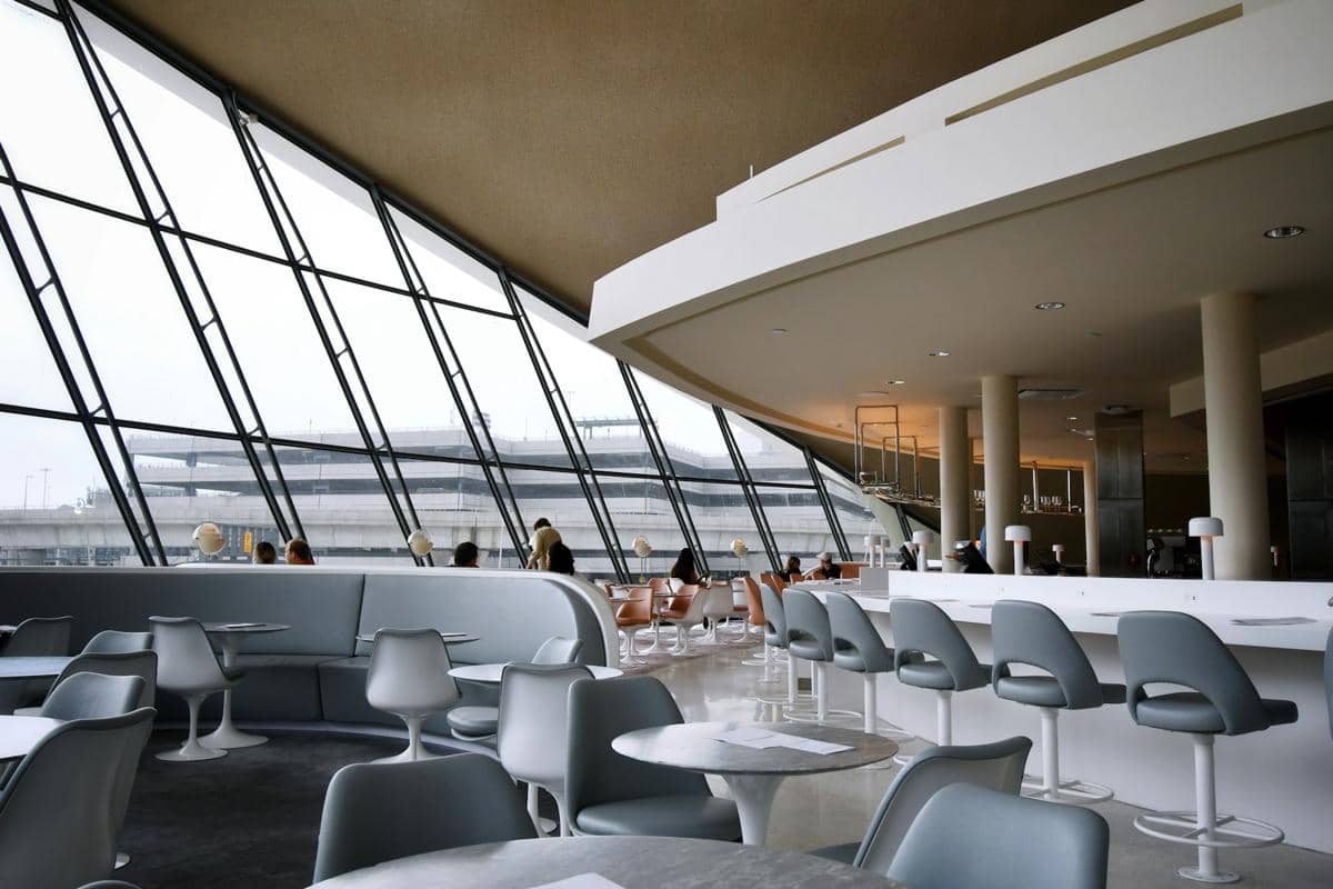 ilustrasi lounge bandara