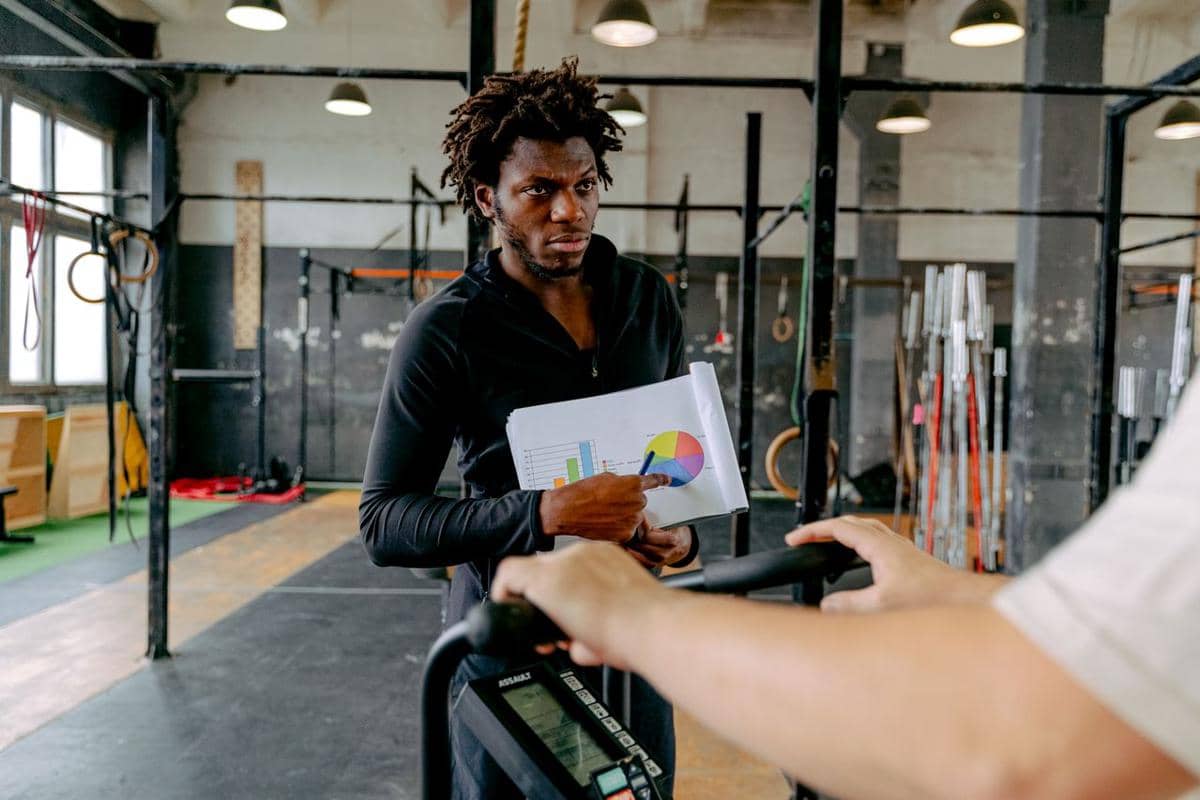 5 Hal yang Perlu Dipertimbangkan sebelum Menyusun Program Gym