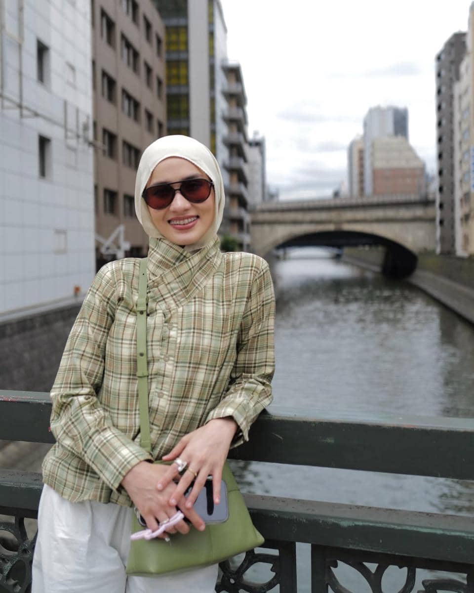 Dwi Handayani jalan-jalan di Akihabara