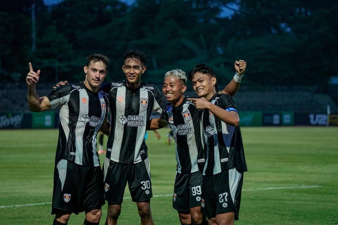 skuat kendal tornado fc, pemain Kendal Tornado FC, Kushedya Hari Yudo. (dok. Kendal Tornado FC)