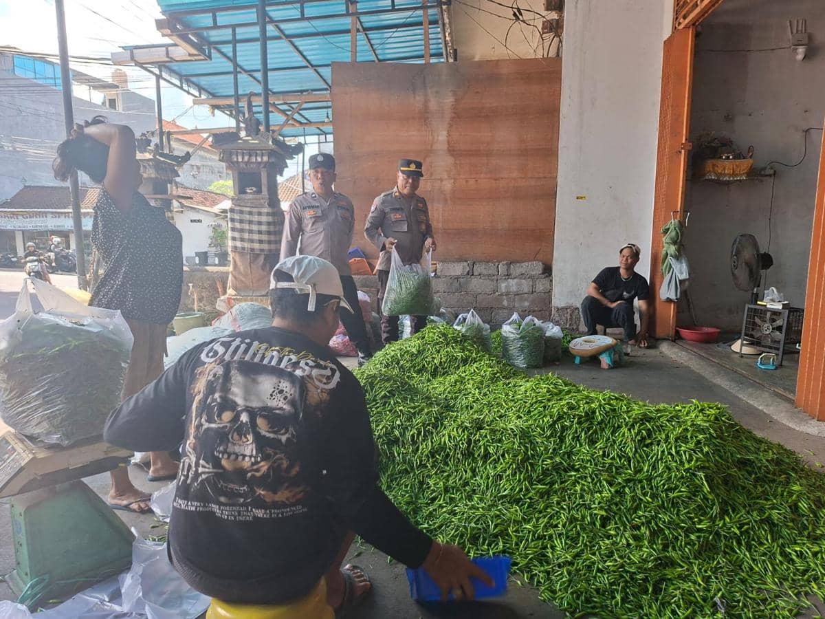 Harga di Pasar Galiran Klungkung Dipantau, Antisipasi Penimbunan Sembako