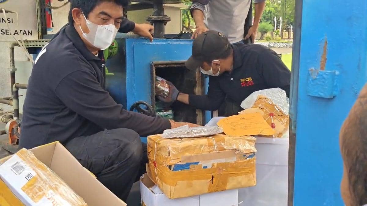 Polda Sulsel menyita 70,2 kg sabu dalam pengungkapan 1.175 kasus narkoba. (IDN Times/Darsil Yahya)