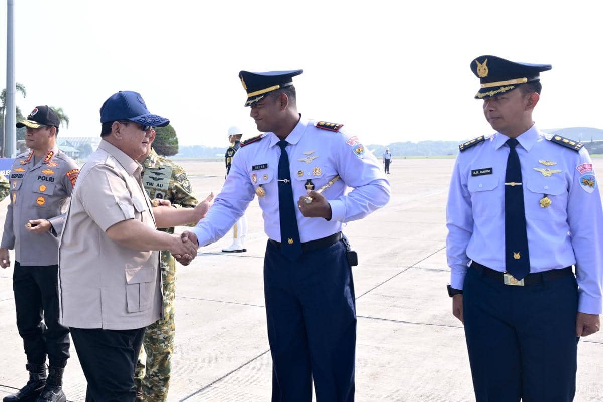 Presiden Prabowo Subianto berangkat kunjungan kerja ke Lampung dari Pangkalan TNI AU Halim Perdanakusuma, Jakarta. 