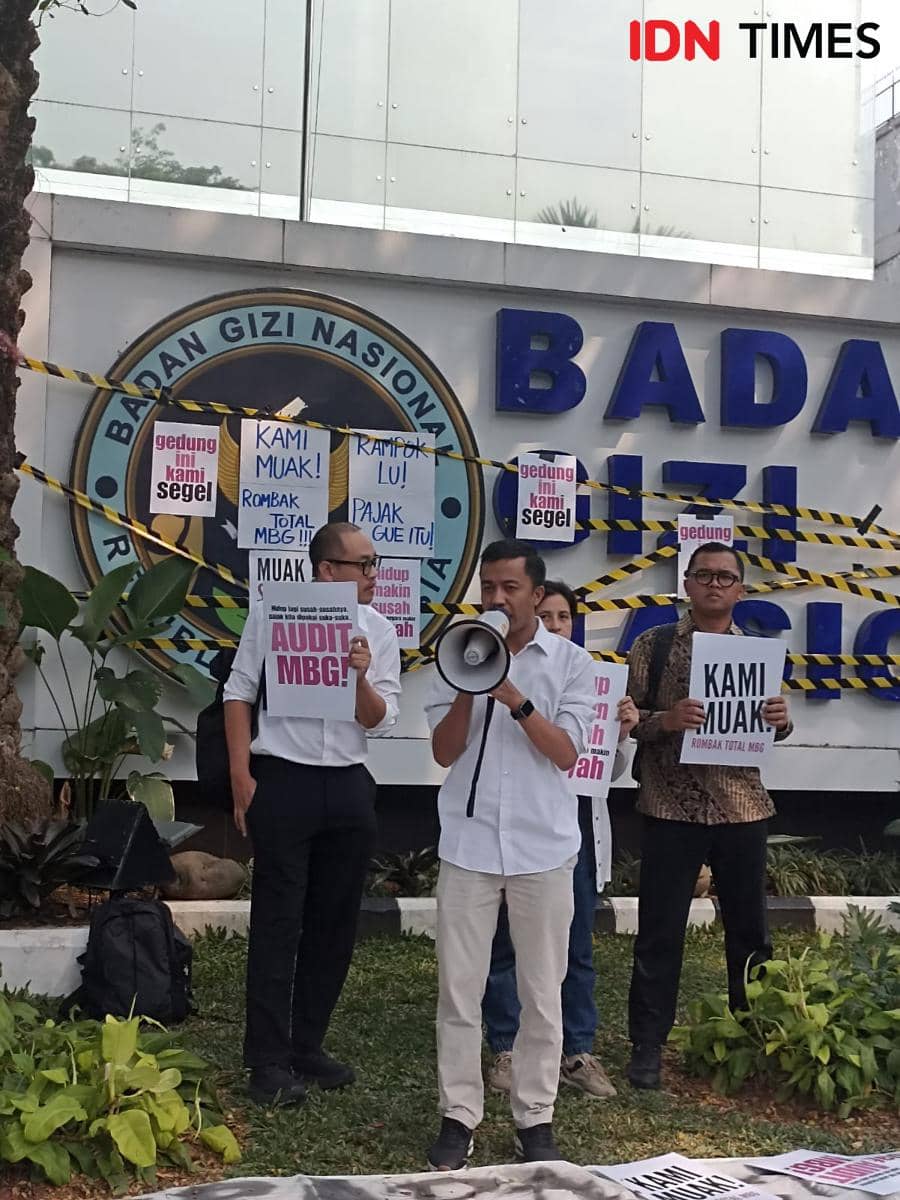 Rapat di DPR Bahas Tiga Pihak yang Bisa Setop Program MBG