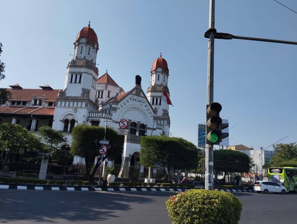 Cuaca Semarang Jumat: Lebih Teduh Lur, Siap-siap Hujan Ringan Nanti Sore