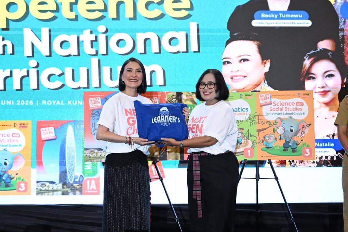 Next Gen Choice, Buku Full English Erlangga Selaras Kurikulum Merdeka