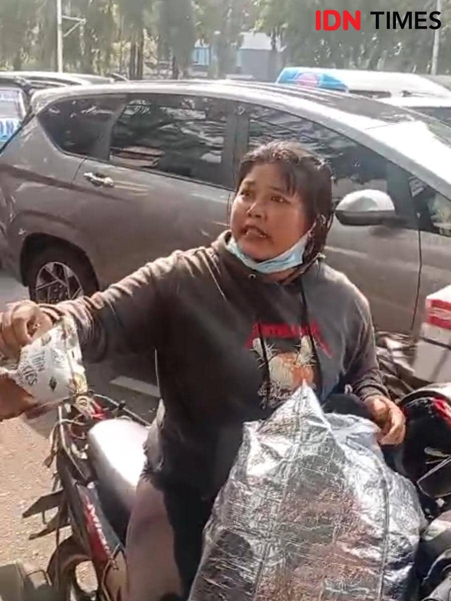 Pedagang Tanah Abang Teriak Cabut MBG, Harga Plastik Naik!