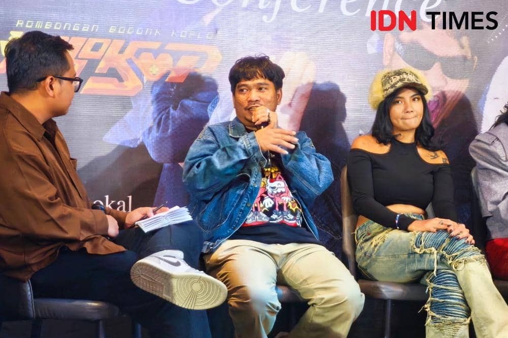 Potret Bang Bodonk, salah satu personel grup hipdut RoBoKop, saat press conference di Jakarta, Rabu (10/6/2026) (IDN Times/Juan Dwi)