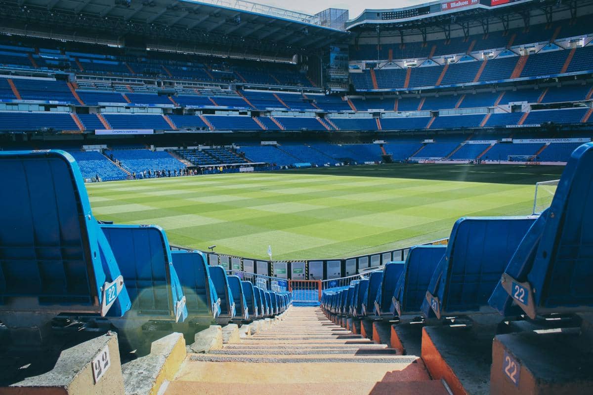 ilustrasi tempat duduk stadion