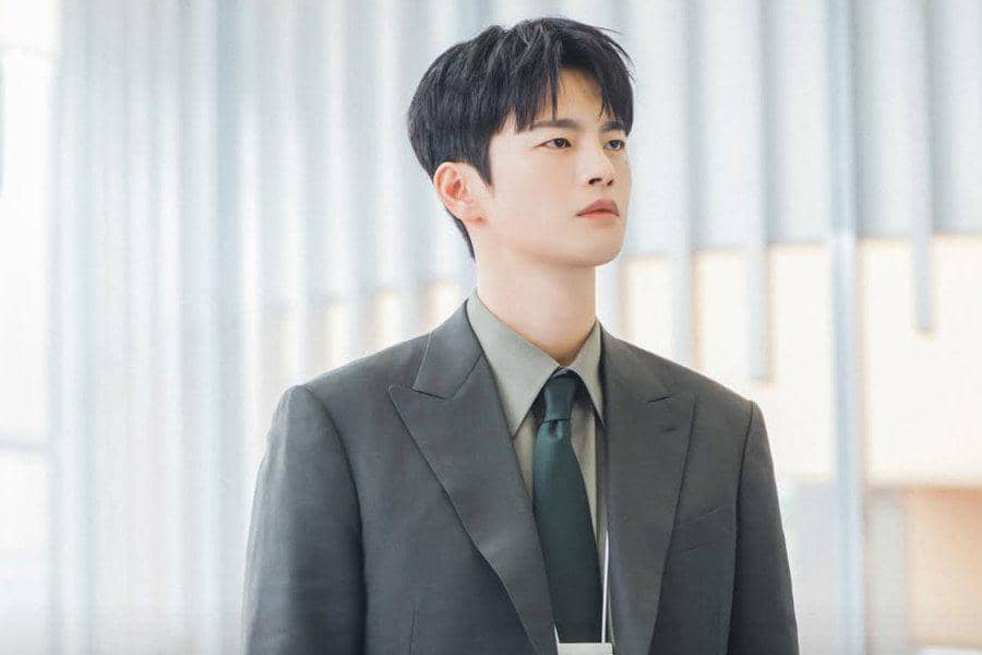 still cut drama Korea See You at Work Tomorrow
