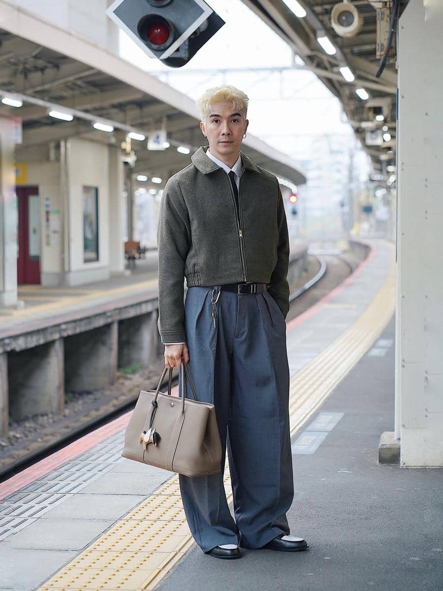 Outfit Traveling Stylish ala Nut Rattanamongkol