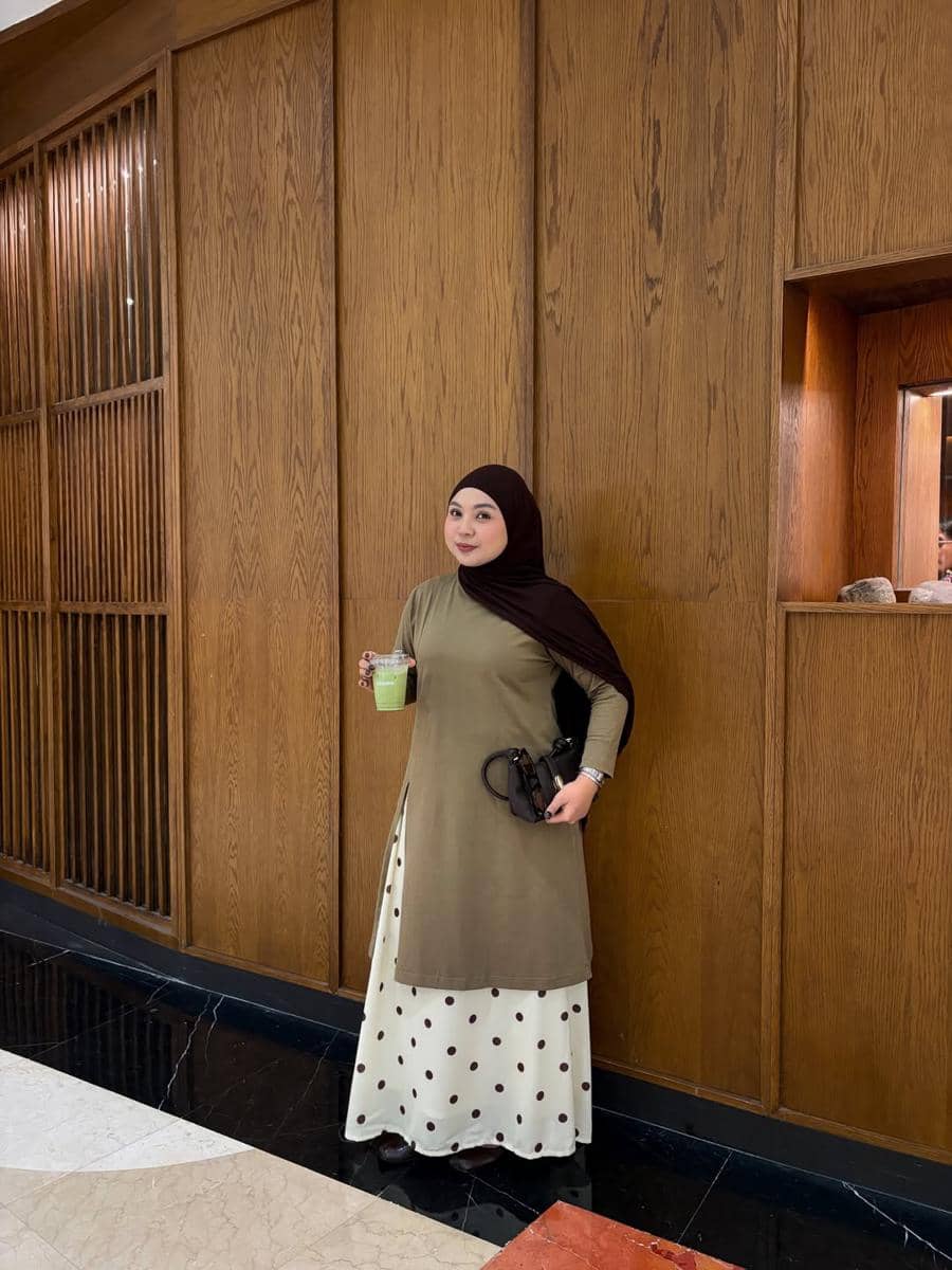 OOTD Pakai Rok ala Siti Rachmah