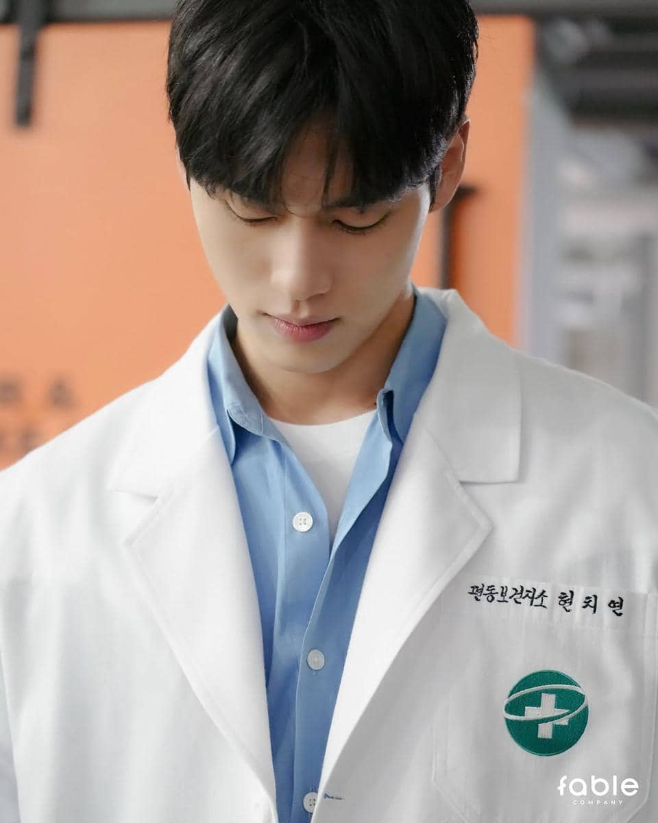cuplikan drama Doctor On The Edge 