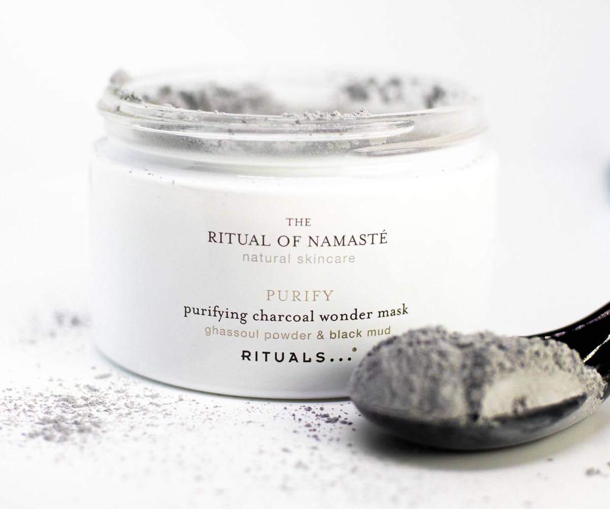 masker charcoal