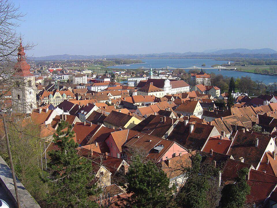 Kota Ptuj di Slovenia