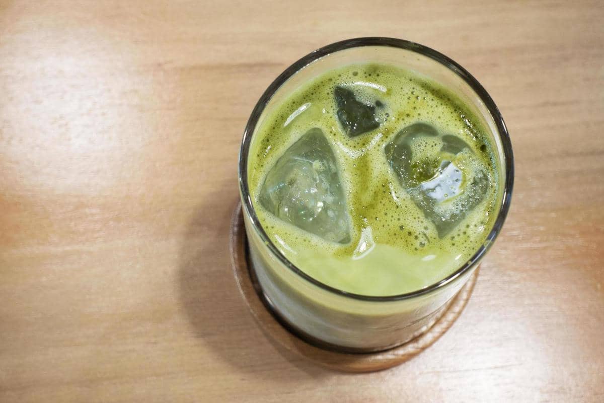 ilustrasi dalgona matcha