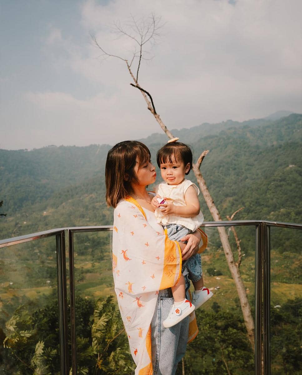 Gritte Agatha ajak anak liburan di Sentul