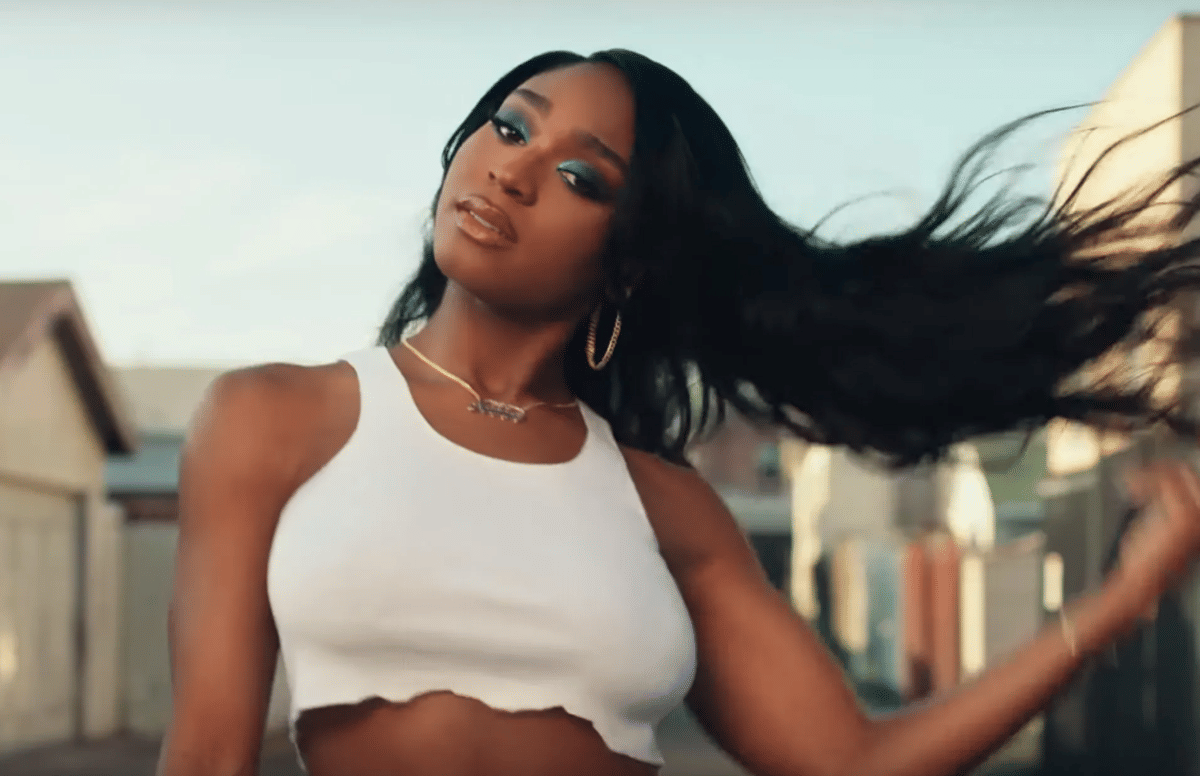 Normani dalam "Motivation"