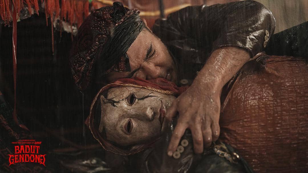 Marthino Lio sebagai Darso di film Badut Gendong
