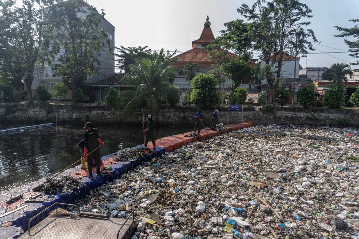 Surabaya Jadi Percontohan Nasional Cegah Sampah ke Laut