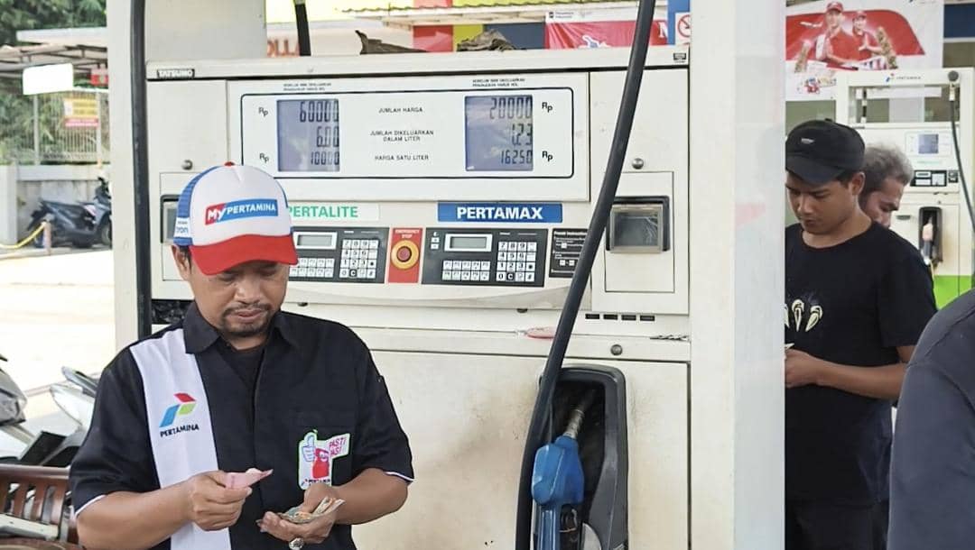 Curhat Warga Usai Harga BBM Naik: Terpaksa Potong Biaya Kebutuhan Dapur