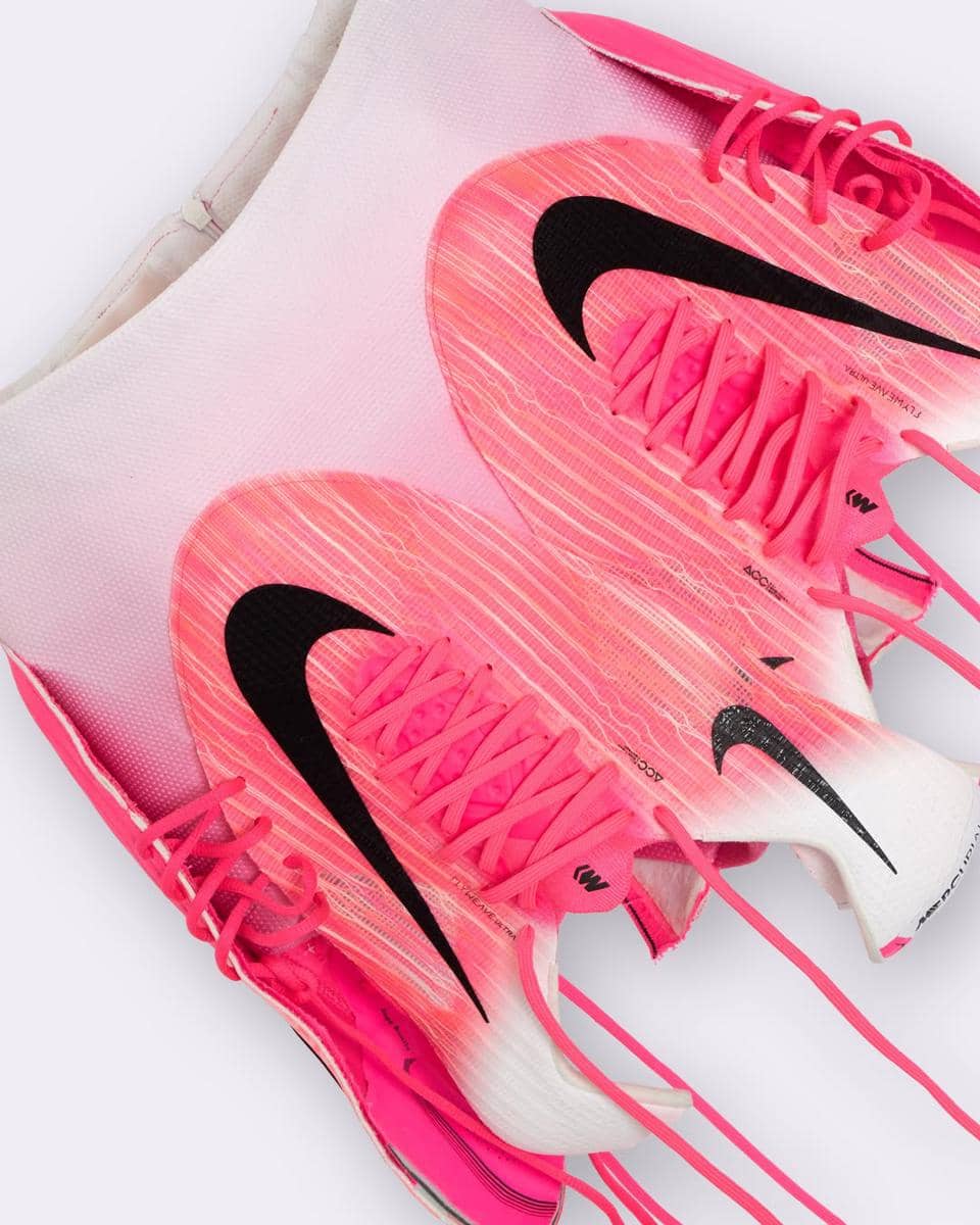 Baju Lisa BLACKPINK di Rip the Script Nike (instagram.com/iwannabangkok)